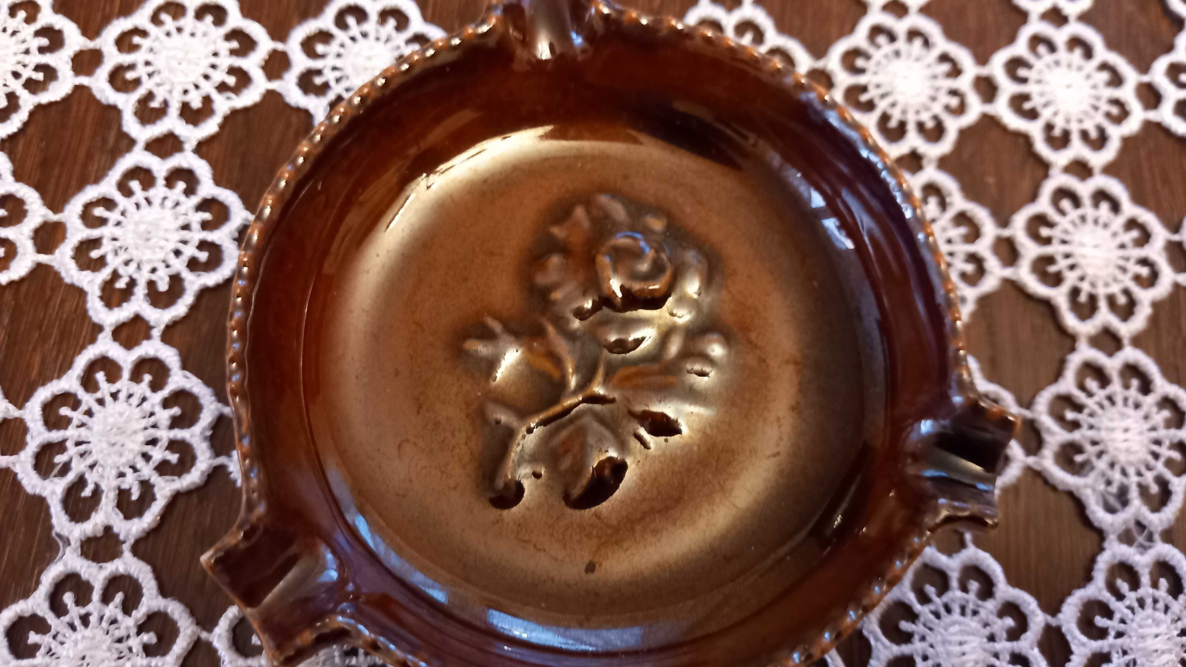Porcelit popielniczka kwiat Pruszków Mirostowice Łysa Góra