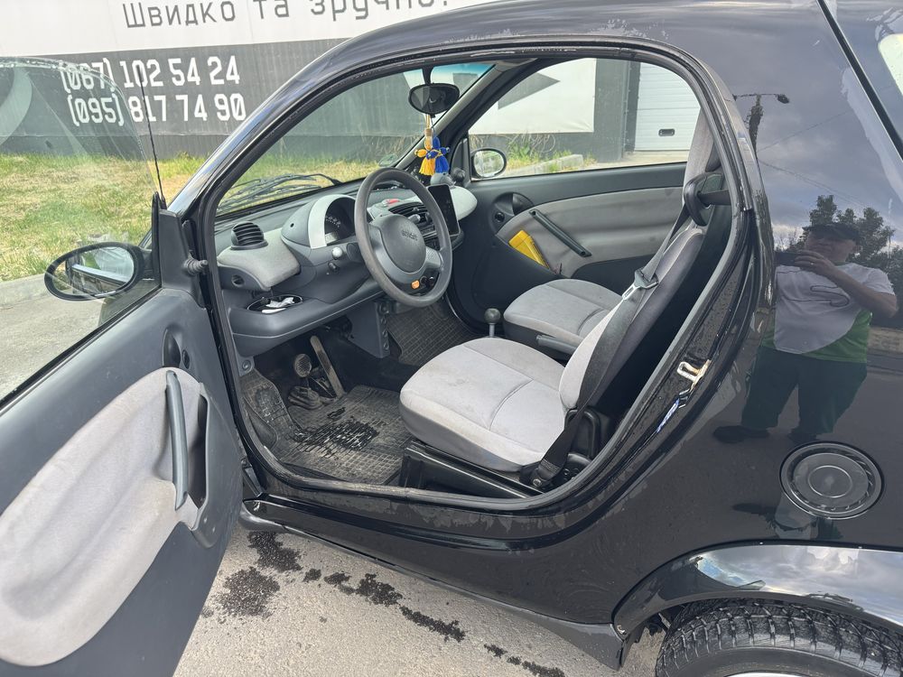 Автомобіль Smart ForTwo