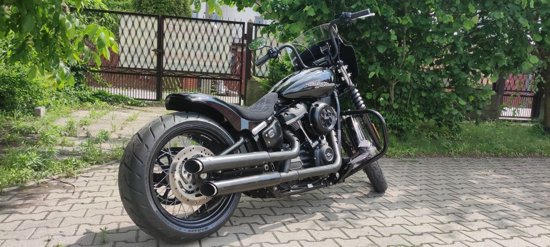 Harley Davidson Custom street Bob 107 FXBB
