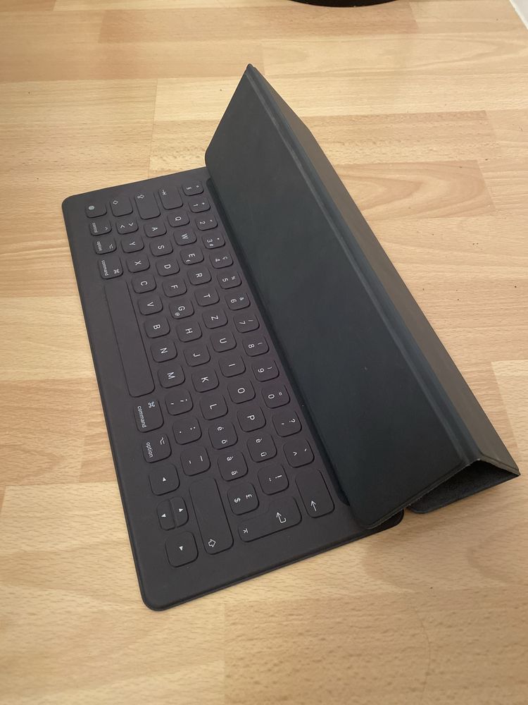 Apple Etui Smart Keyboard Folio do iPada Pro 12,9 cali (3. i 4. gen)