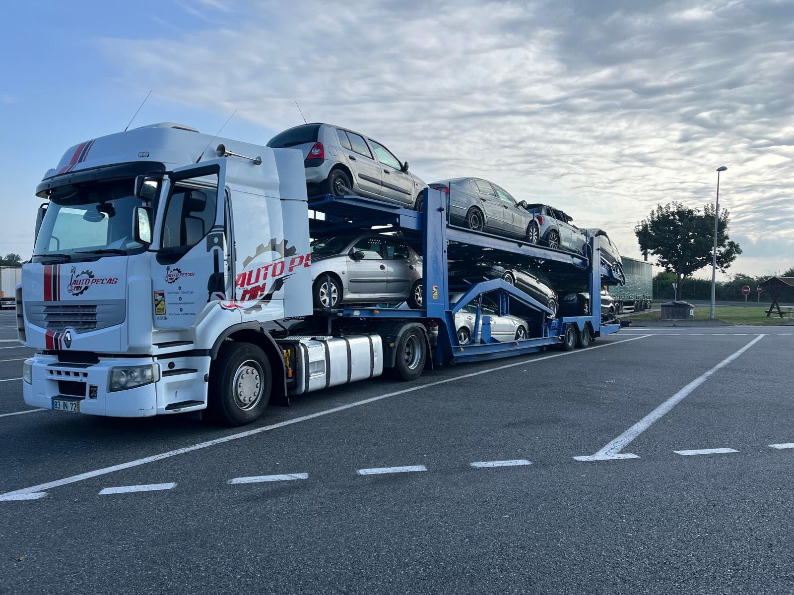 Renault premium 450 porta carros