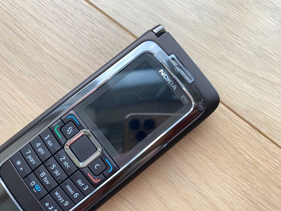 Nokia Е90 ( Mocca ) - НОВИЙ ! - Оригінал - vintage phone ретро e90