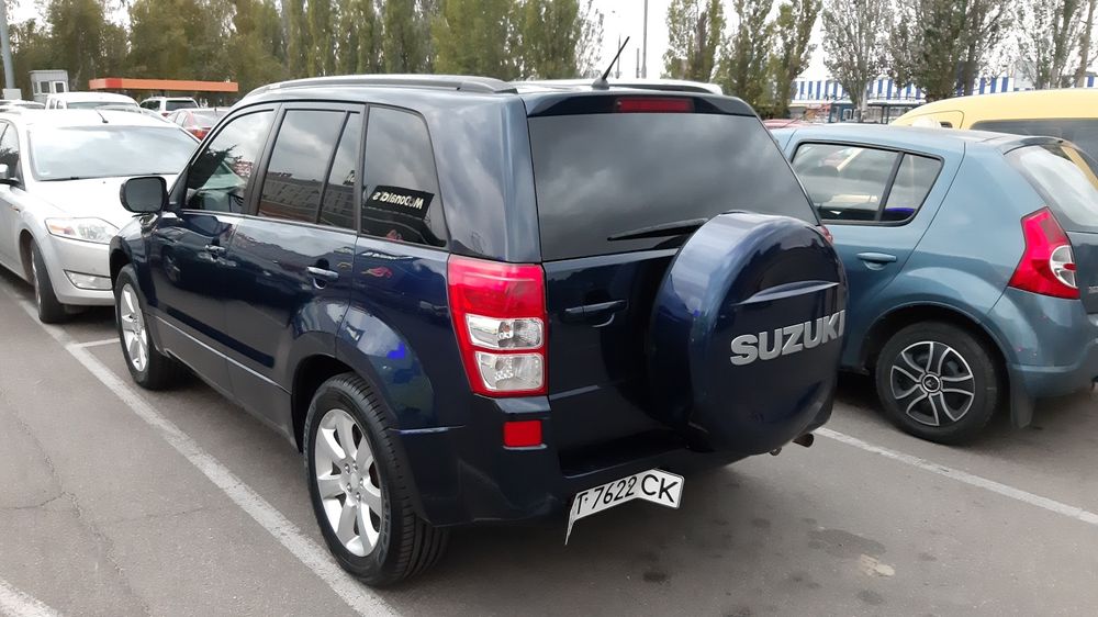 Suzuki Grand Vitara 2011, avtomat,  2.4.