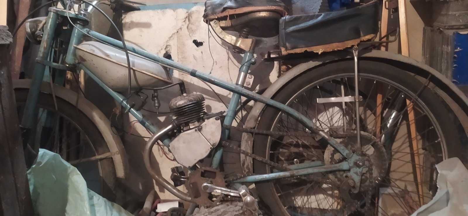 продам  мопед  ссср  ПВЗ МВ-18-М.