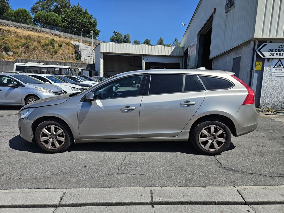 Volvo V60 1.6D de 2012 para peças