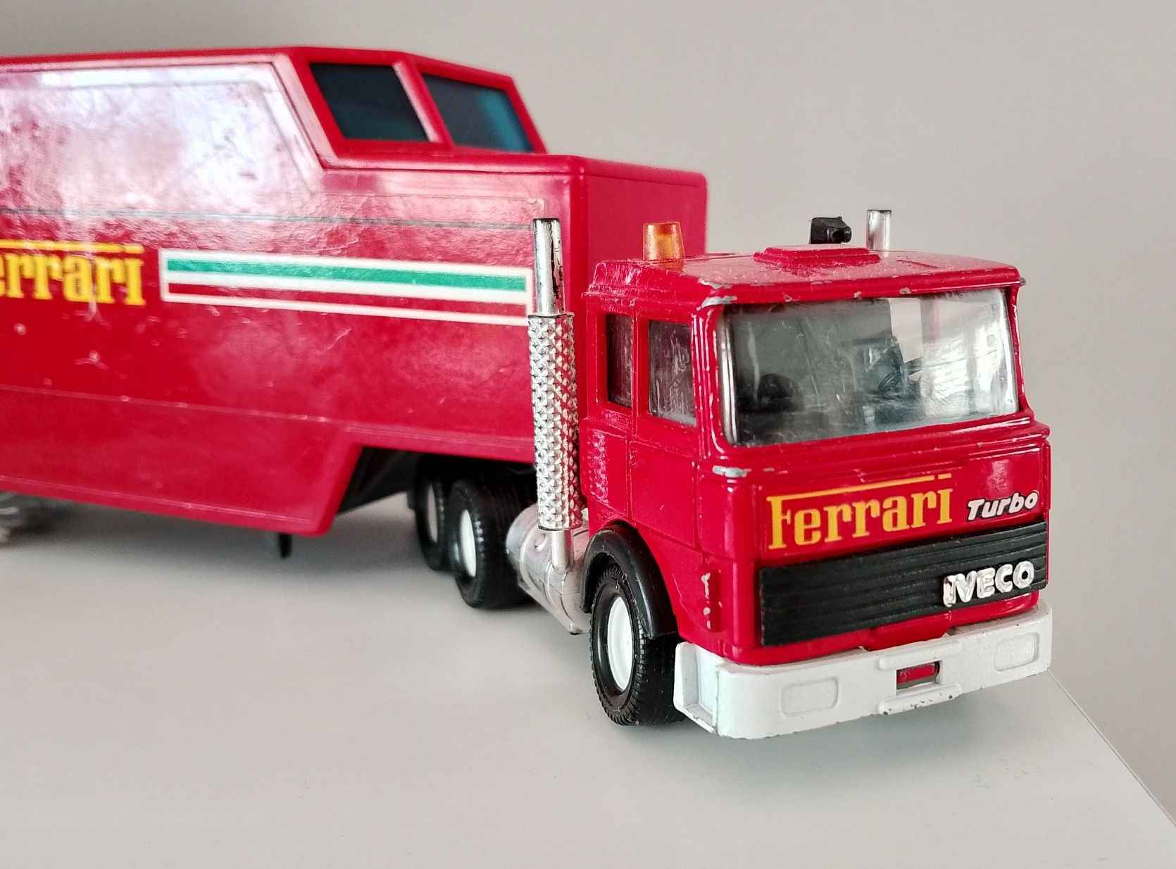 Matchbox - Iveco Ferrari convoy Superkings