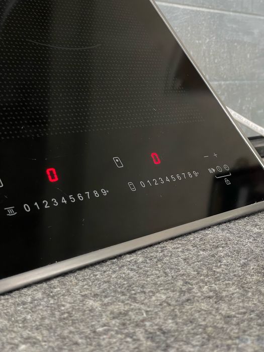 ЧОРНА П'ЯТНИЦЯ! Топова Індукційна поверхня Miele KM 6328 PowerFlex