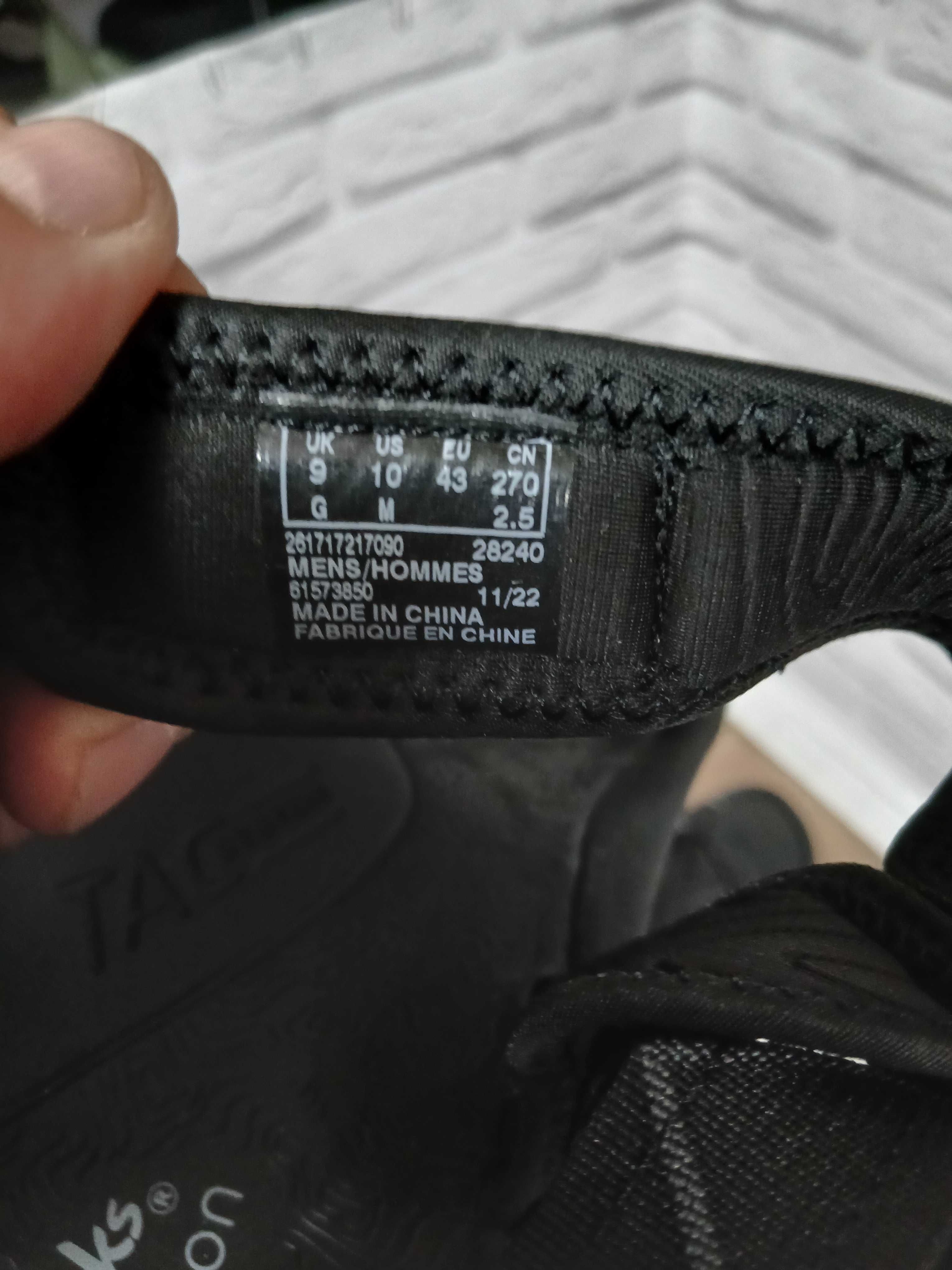 Сандалі чоловічи Clarks Wesley Trail

модель 26171721