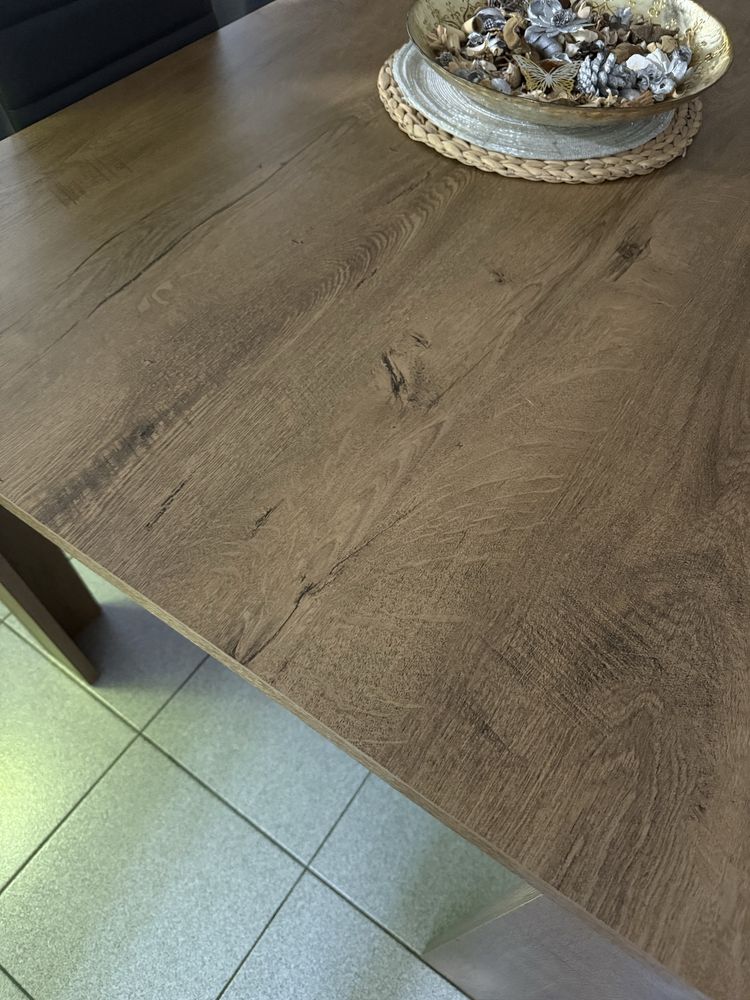 Mesa de sala de jantar