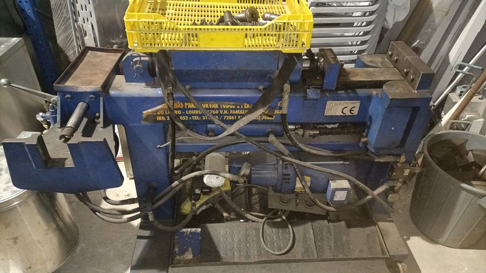 Máquina de dobrar tubo