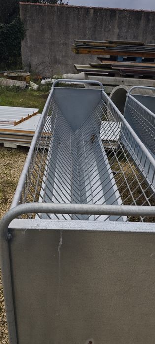 Manjedoura/Forrageira ovinos 150cm 200 cm e 250cm