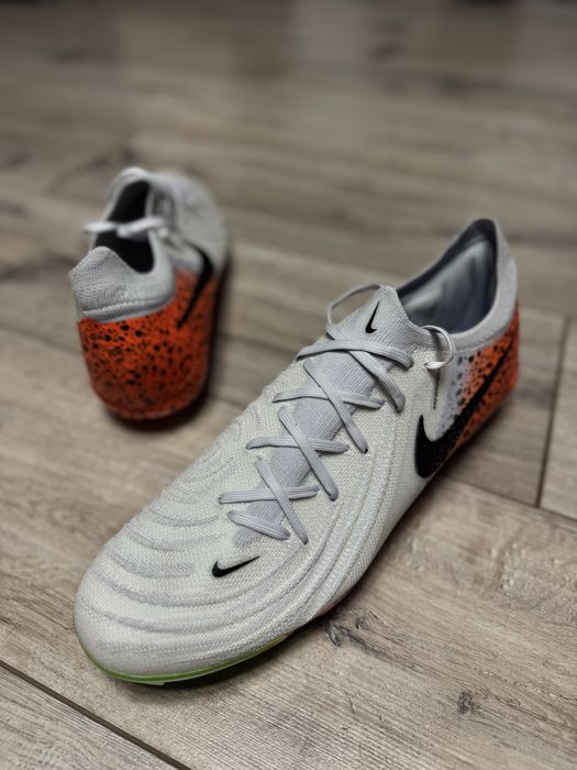 Футбольні бутси Nike