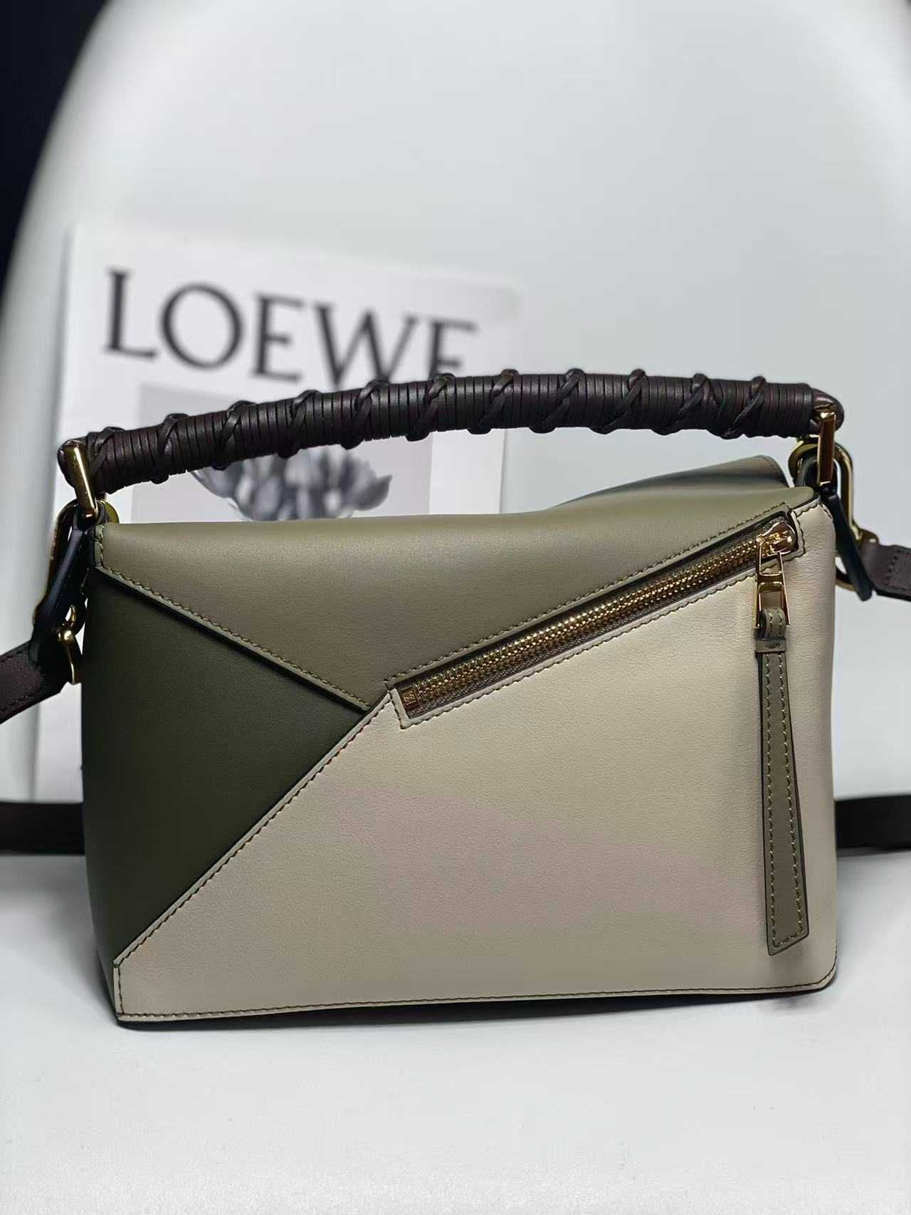 Bolsa de ombro LOEWE Puzzle Edge em couro Napa com detalhes de