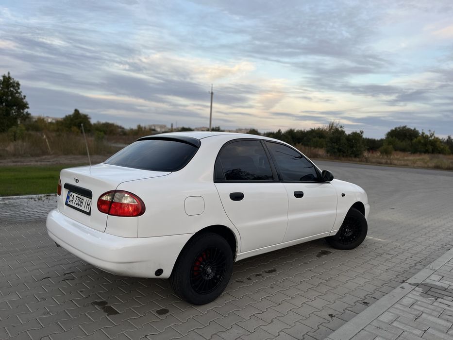 В продажі LANOS 1.5 KOREA