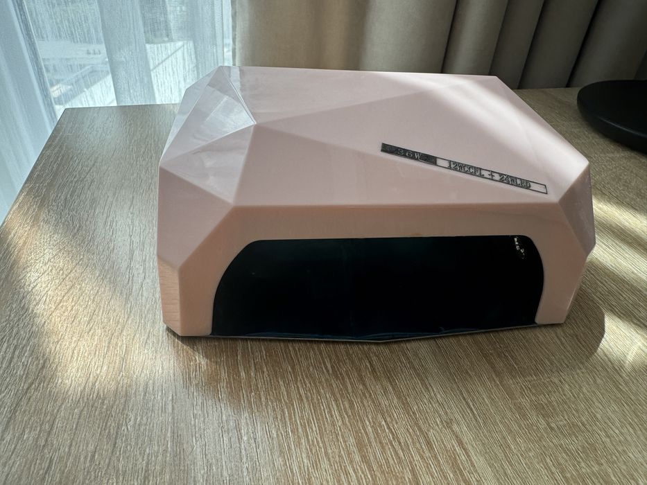 Лампа для гель лаку