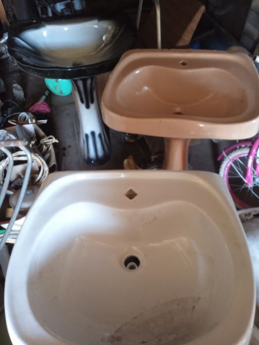 Умивальник 60см зі стійкою