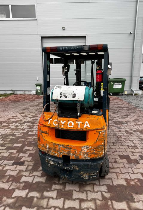 Toyota 02-7FGL15 – 2004 r. – Benzyna/LPG – Udźwig 1500 kg