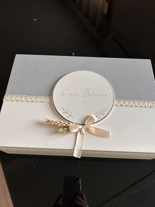 Vendo caixa de madeira