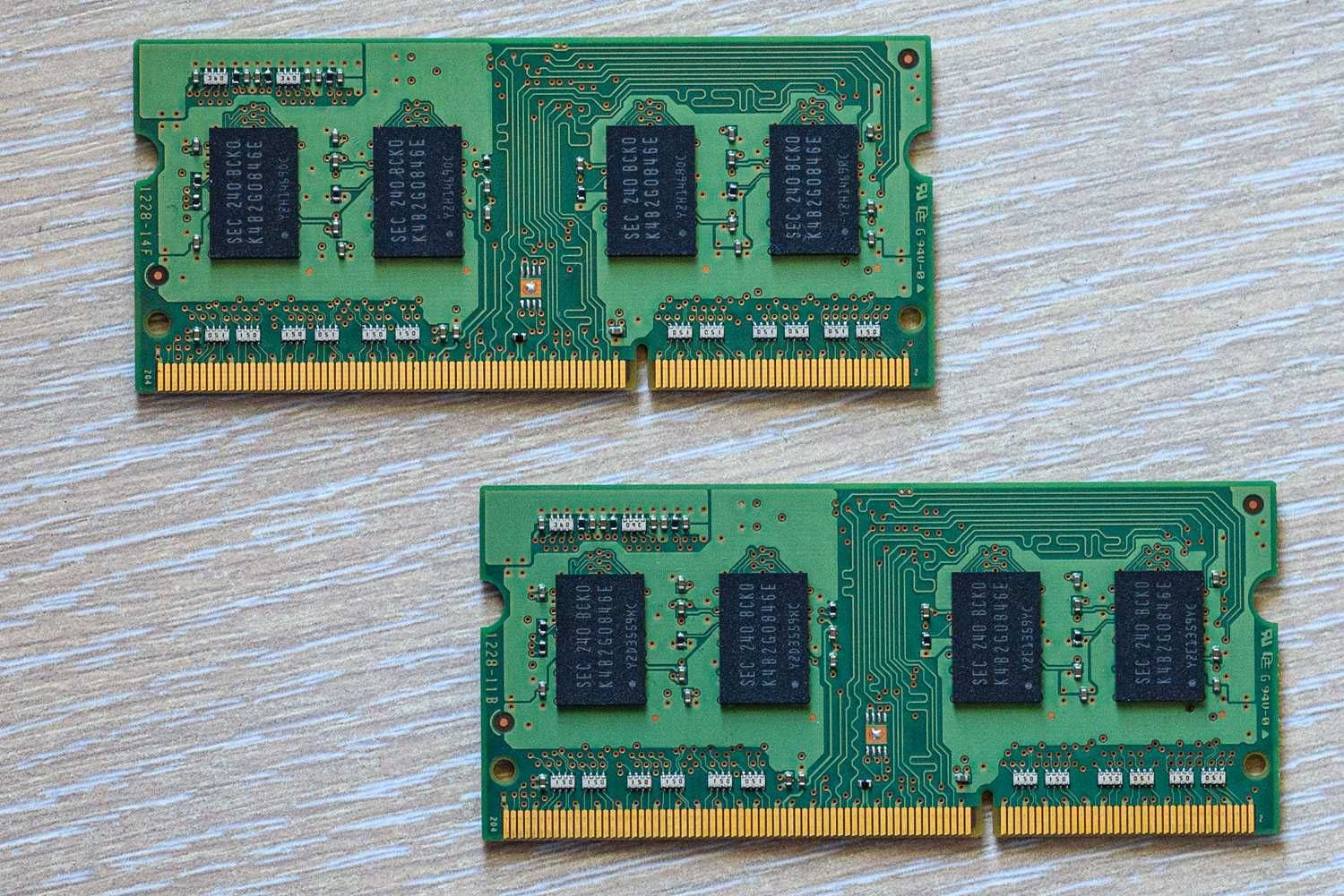 Pamięć RAM DDR3 4GB (2x2GB) do laptopa / Samsung