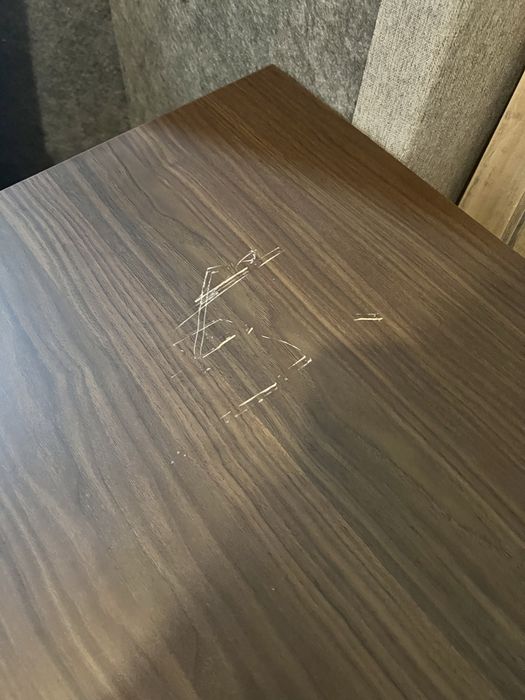 Móvel de televisão em madeira