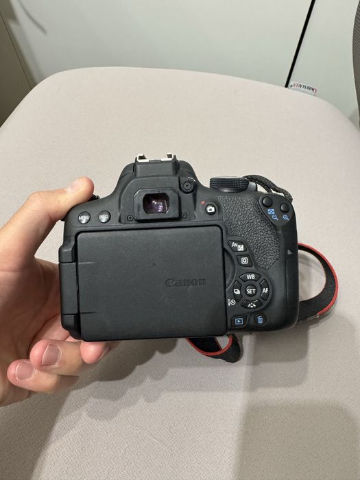 Canon EOS 750D + Tamron af 17-50mm f/2.8