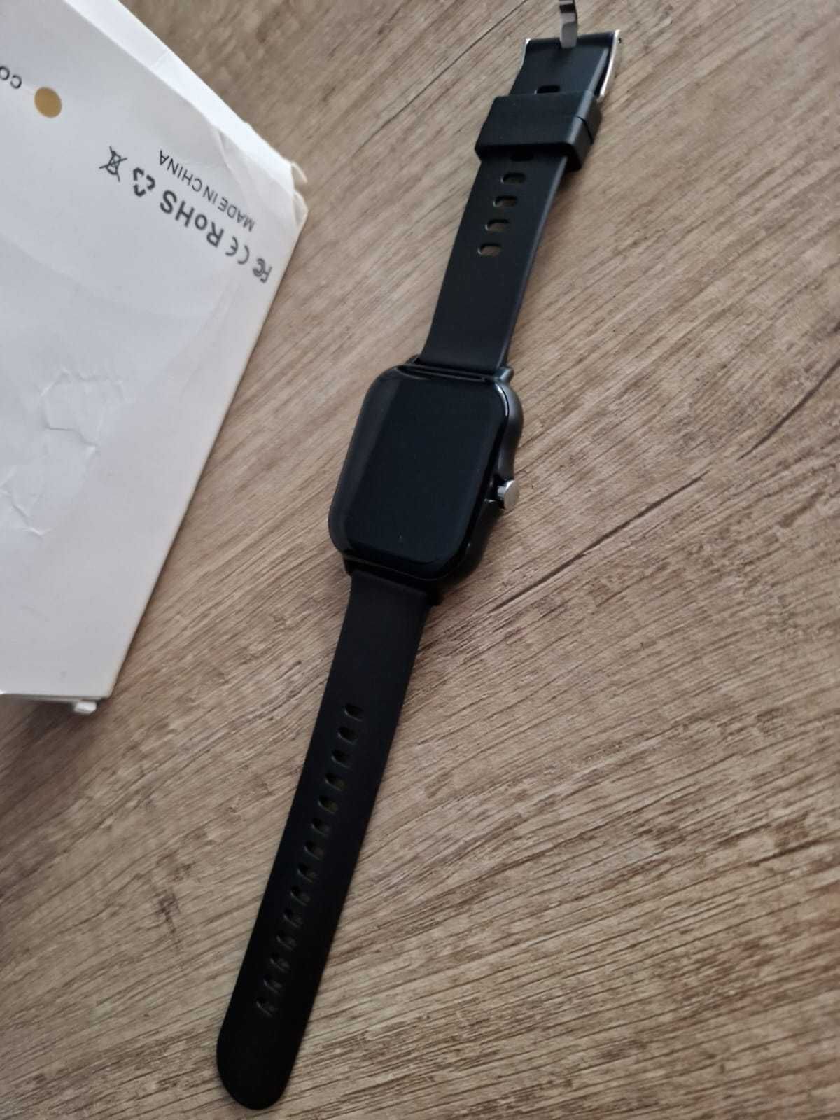 Smartwatch czarny