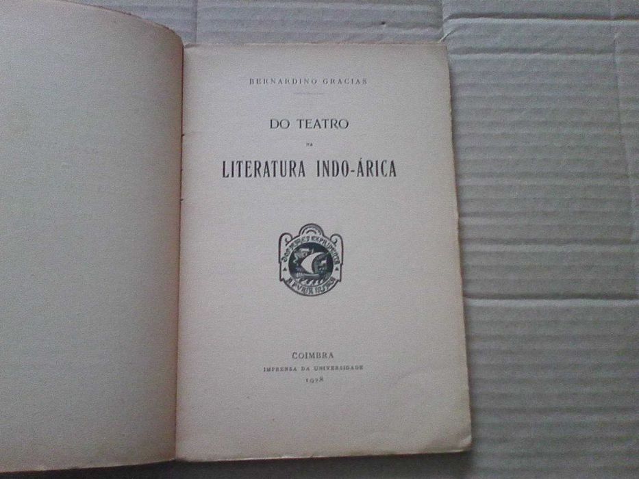 Do teatro na literatura indo-árica