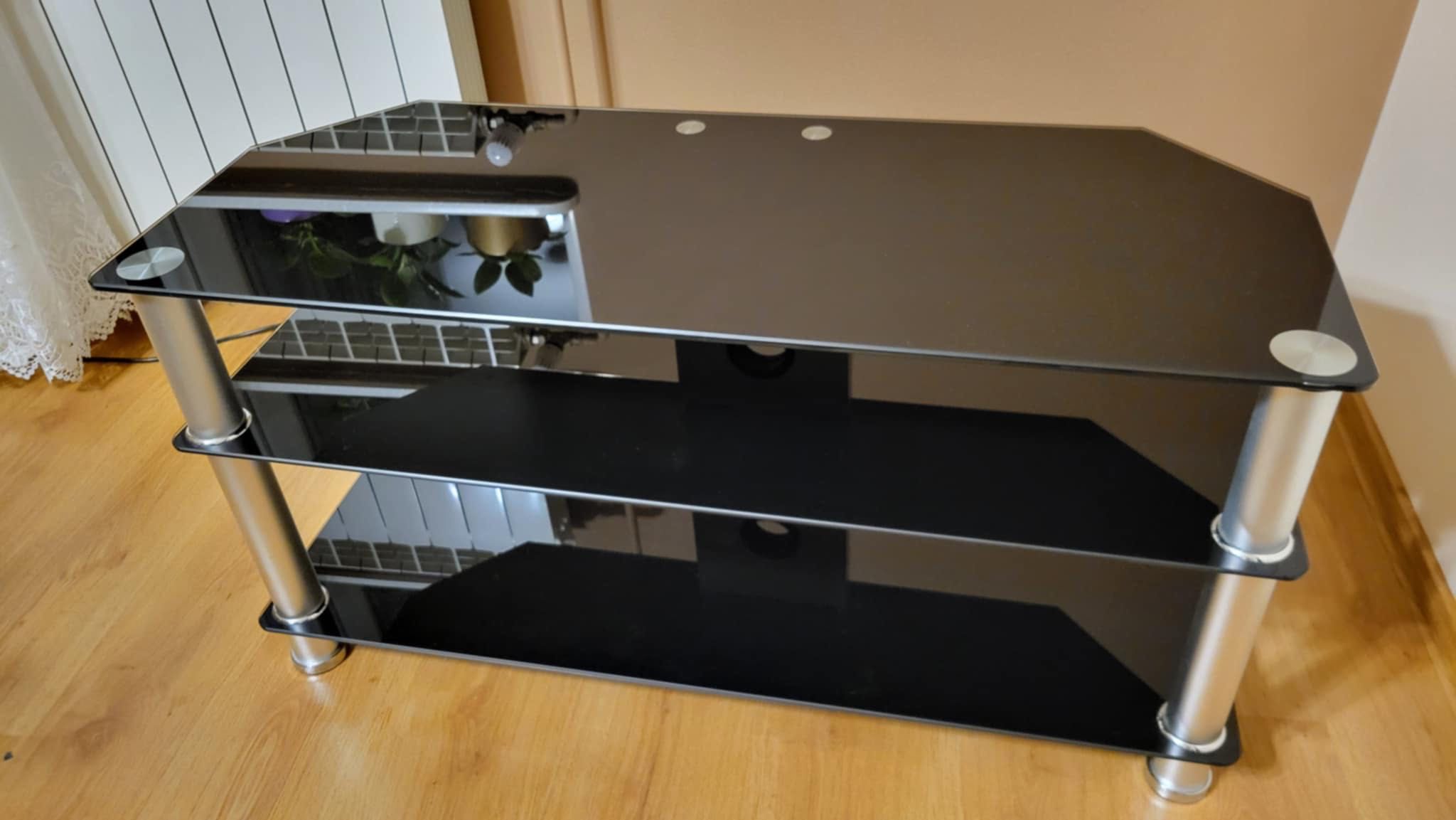 Szklana szafka RTV pod telewizor