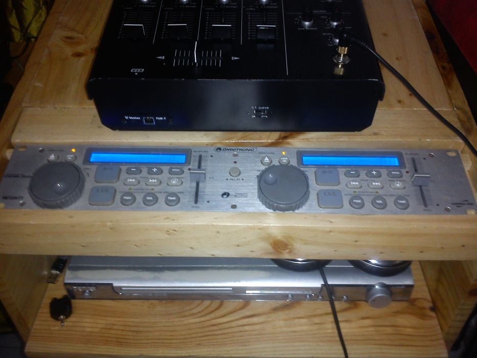 vendo leitor duplo cdj omnitronic cdp 500