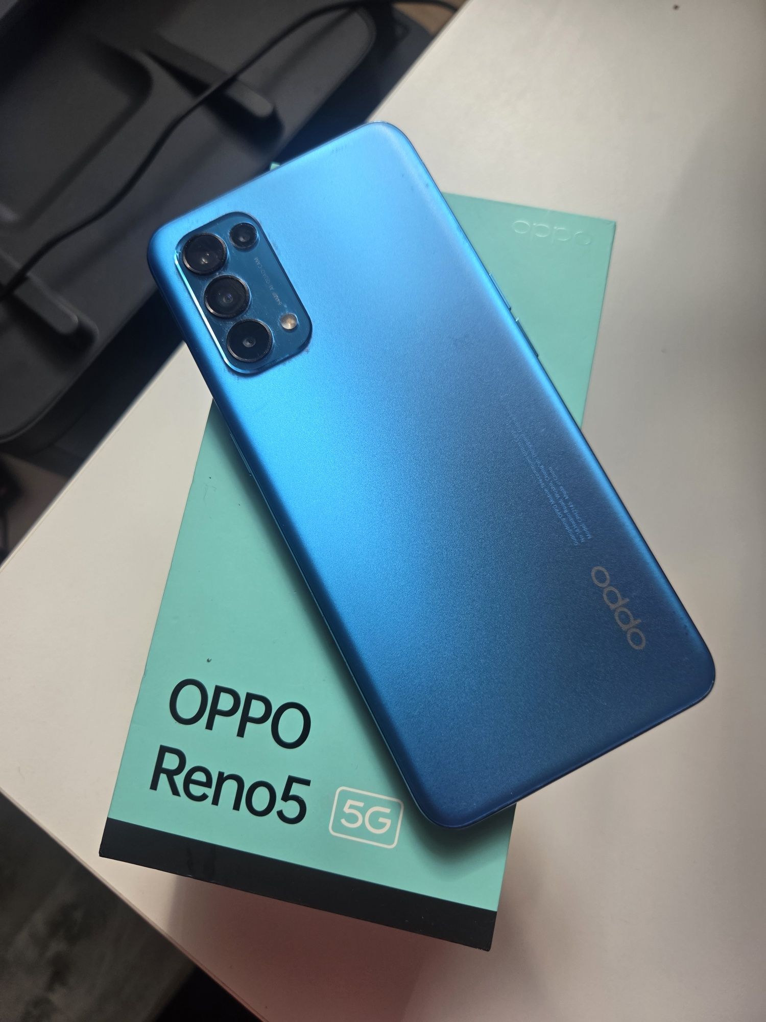 Telefon Oppo Reno 5 5g