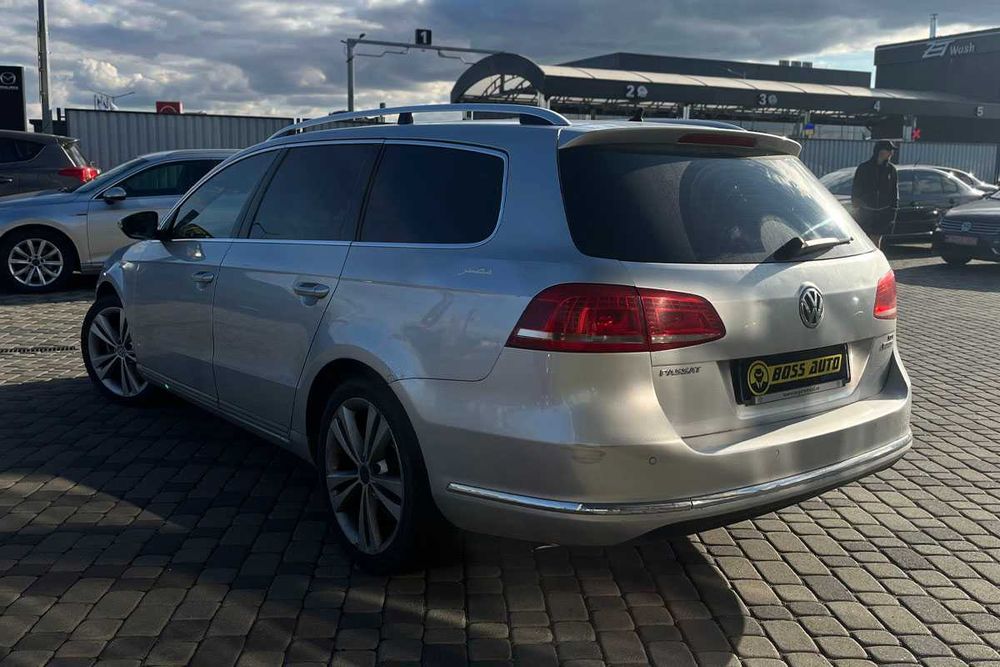 Volkswagen Passat 2011