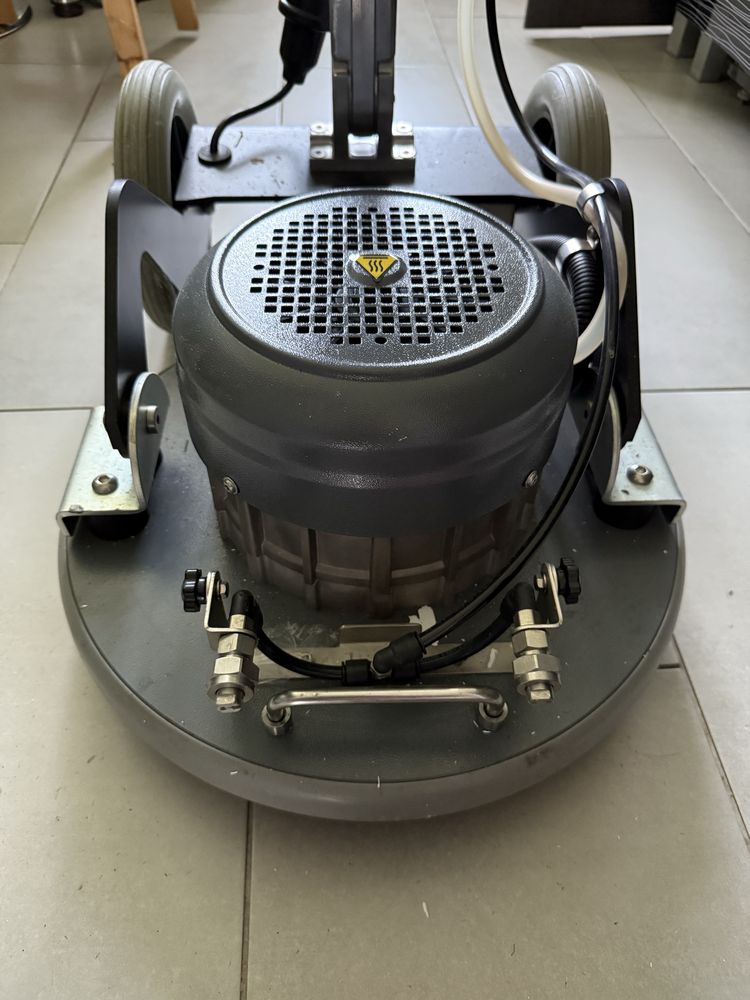 Szorowarka Karcher BDS43/Orbital Spray