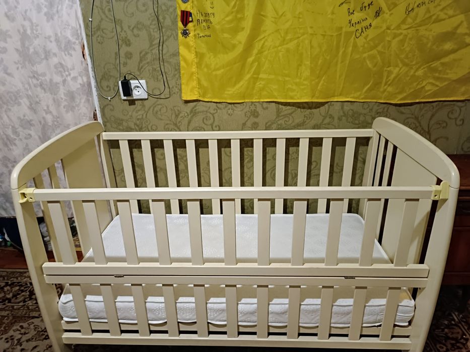 Дитяче ліжко в гарному стані 10 із 10