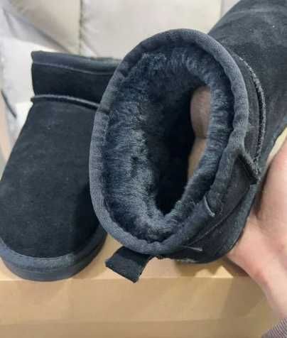 Śniegowce Ugg Bottines Classic Ultra czarne EU39