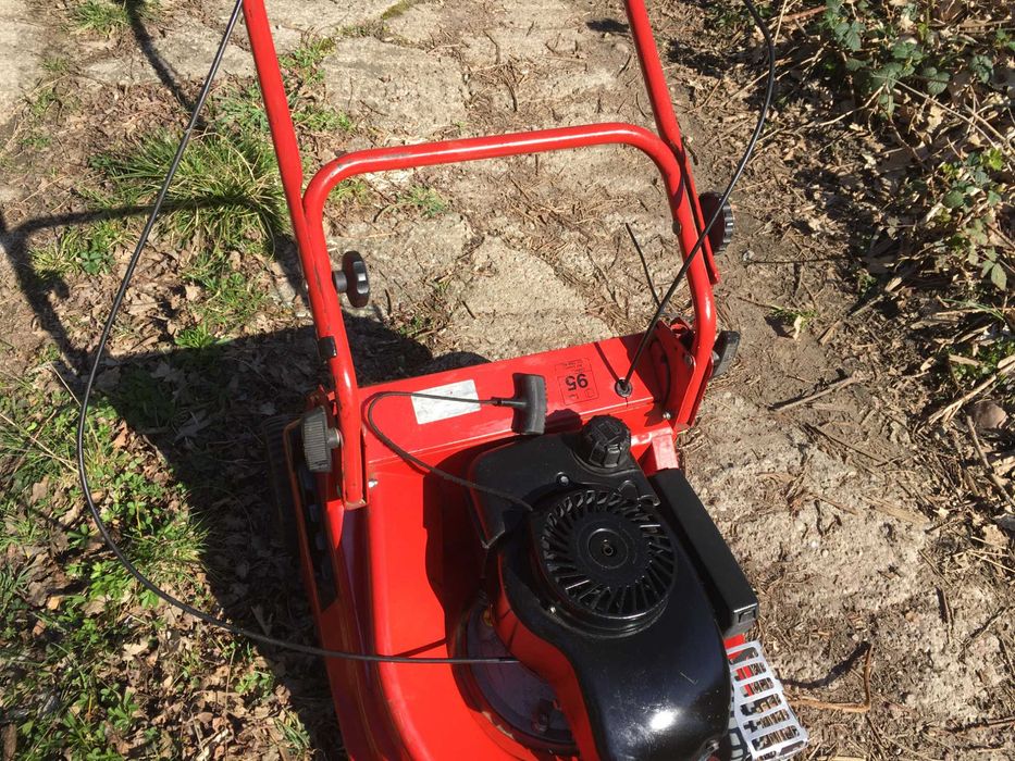 Kosiarka z napedem ALKO MASTER- zapala i po pewnym czasie gasnie