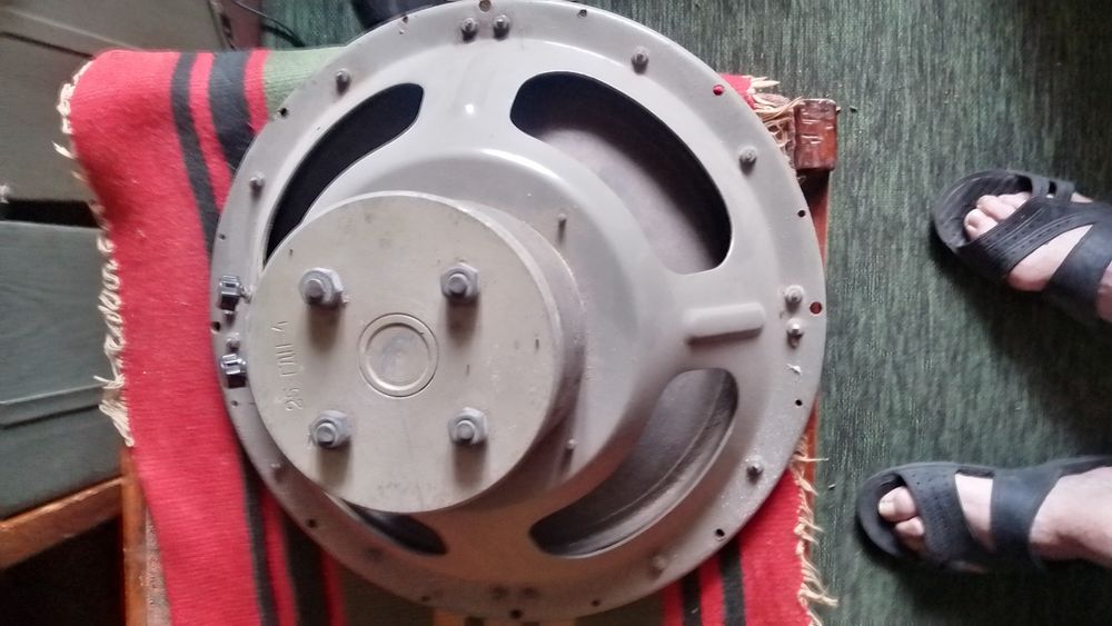 Динамики широкополосные 4А32В, 30ГД30.Нискочастотный 200 Ват