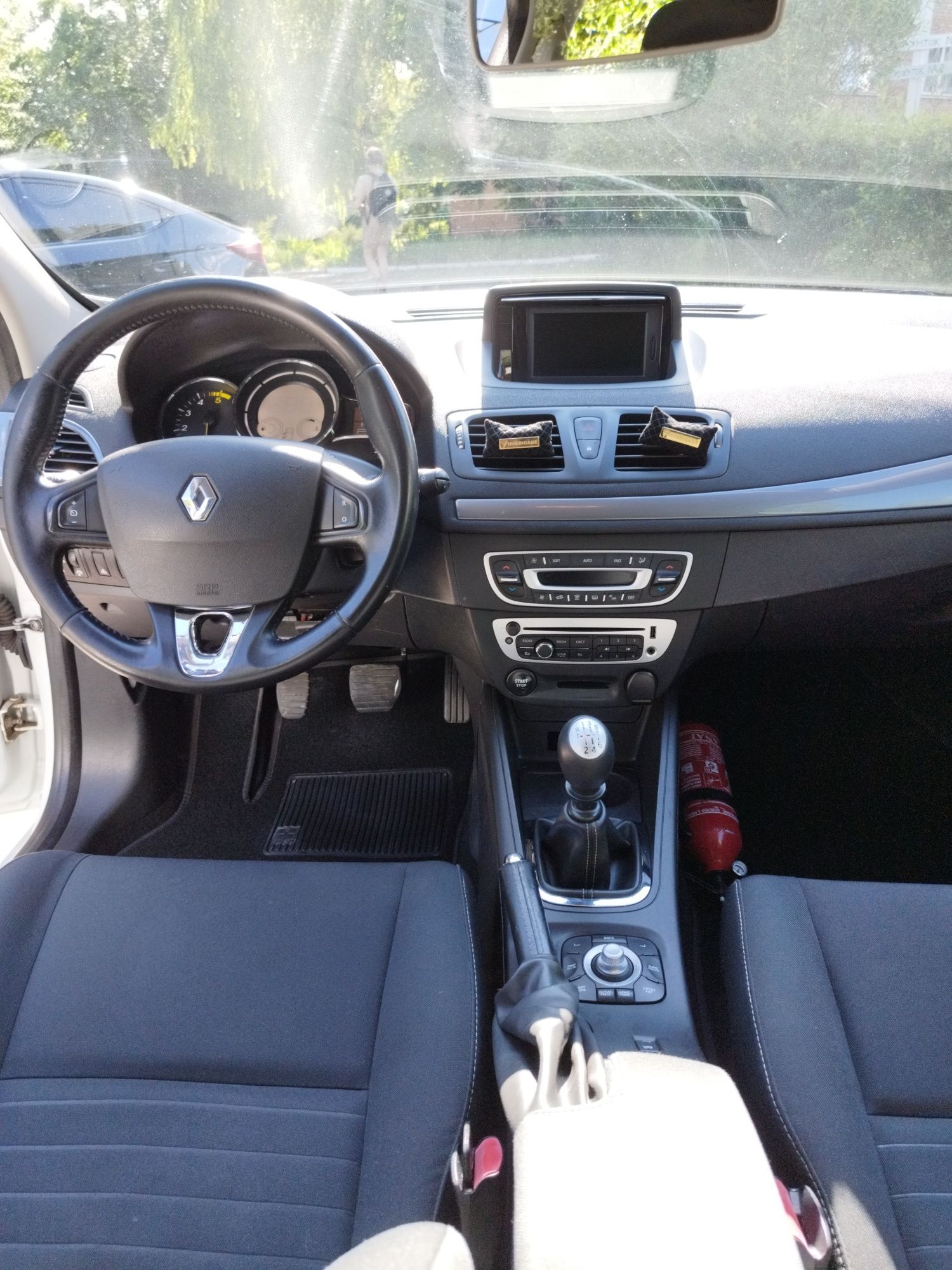 Продам СВІЖО ПРИГНАНИЙ Меган 3 2014року