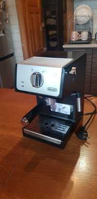 Ekspres do kawy kolbowy Delonghi 33.21