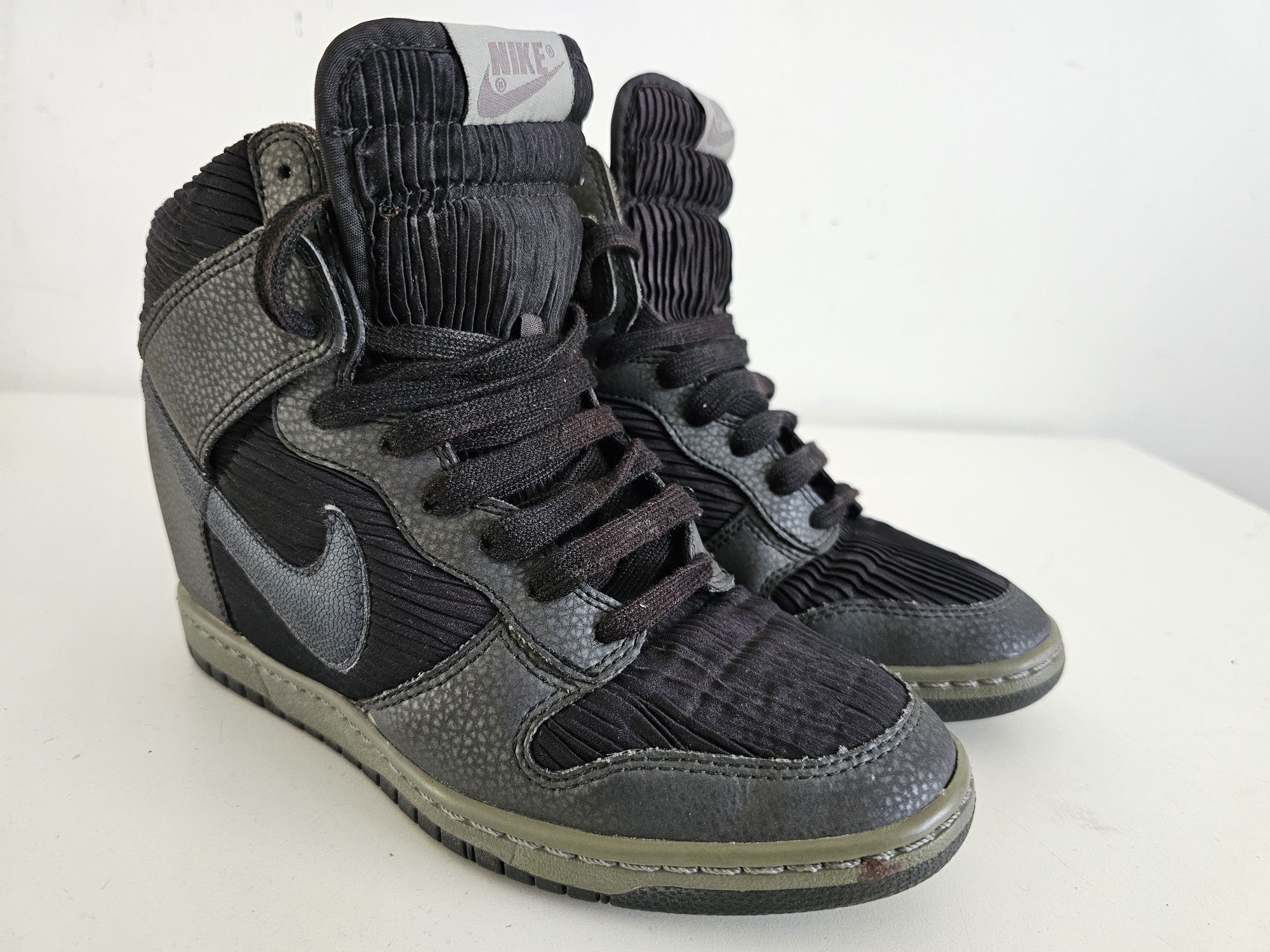 NIKE Dunk Sky Hi czarne marszczone rozmiar 39