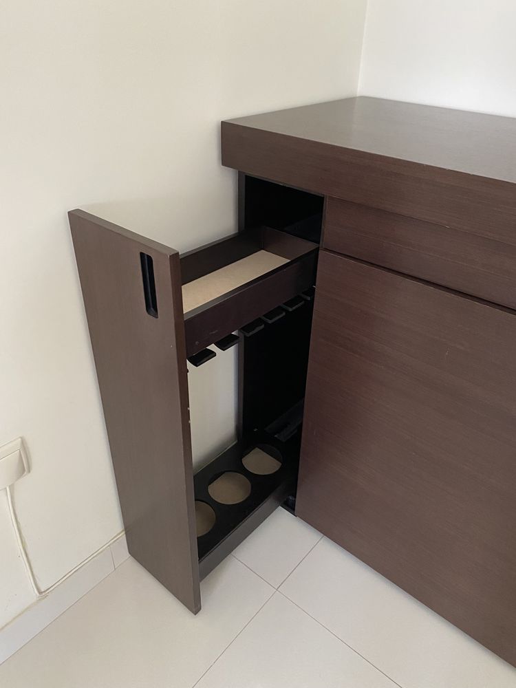 Móvel/ Aparador em Wengue (Castanho)
