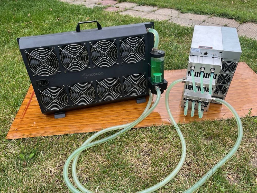 Antminer T19 Hydro 115th Асик з рідинним охолодженням