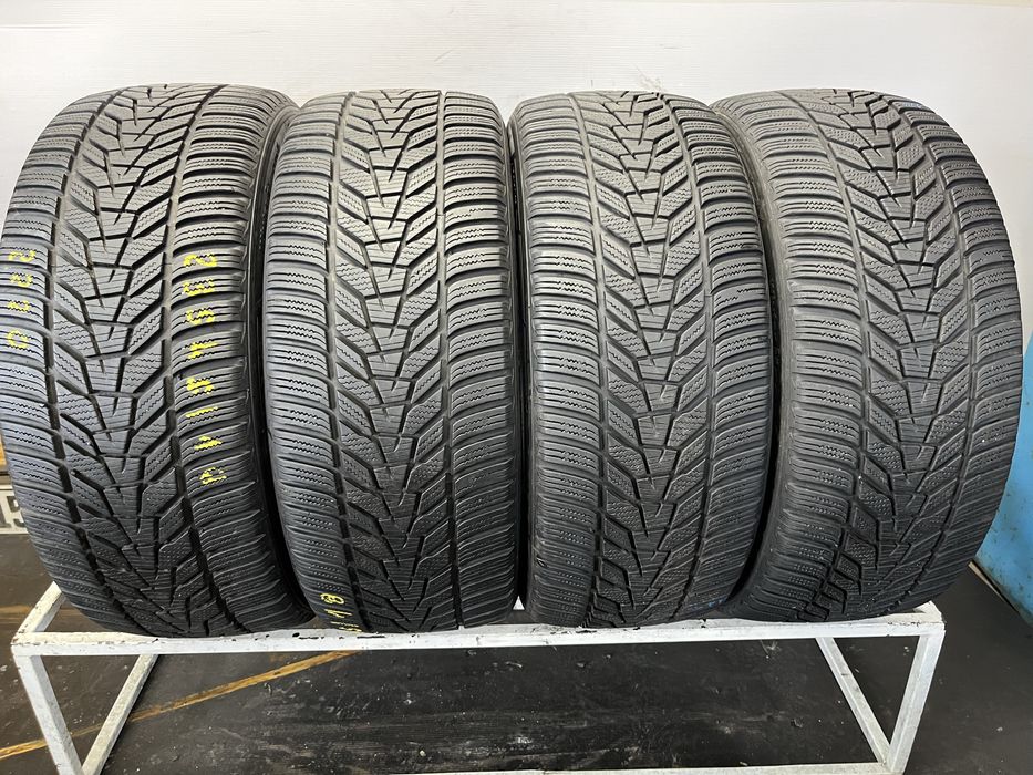 235/45/18 98V Hankook Icept Evo3