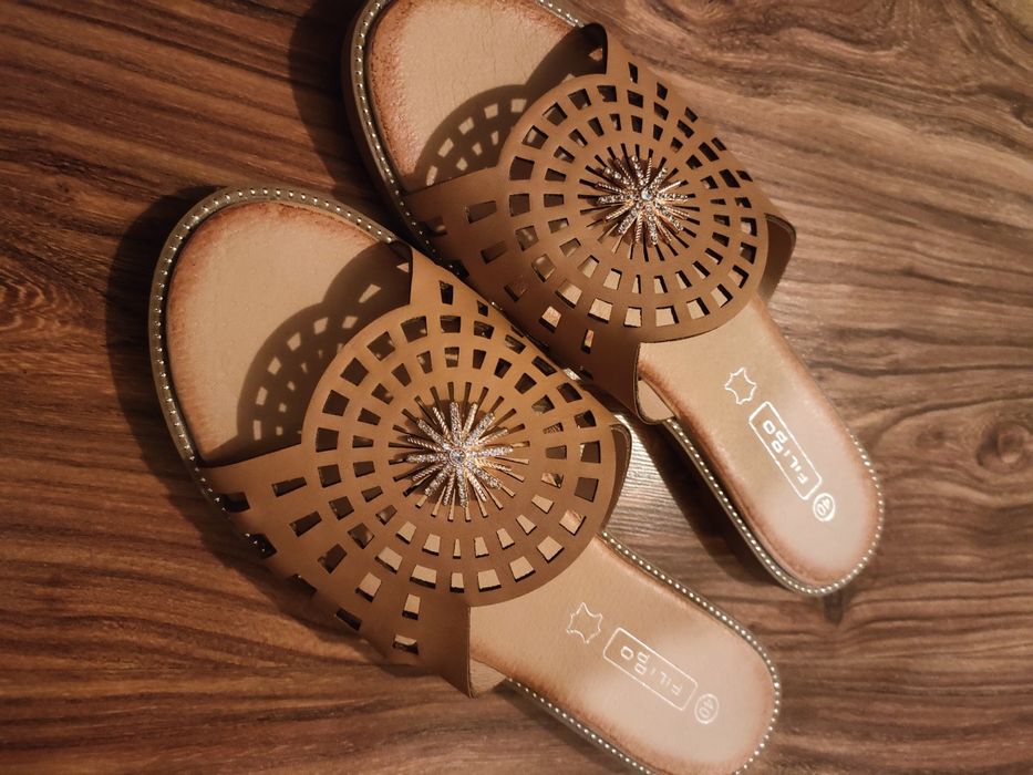 Klapki na lato nowe śliczne