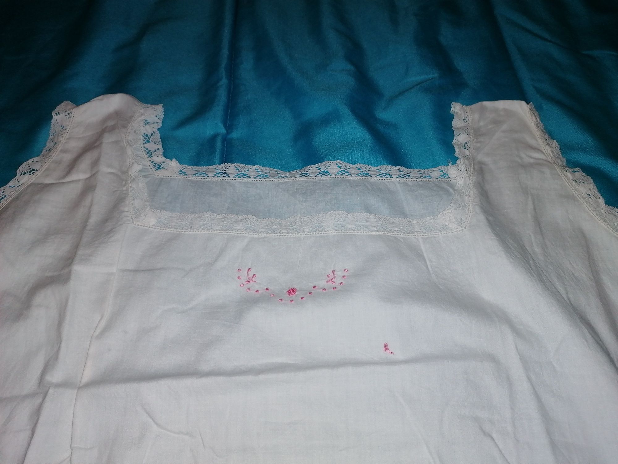 Roupas de baixo antigas.