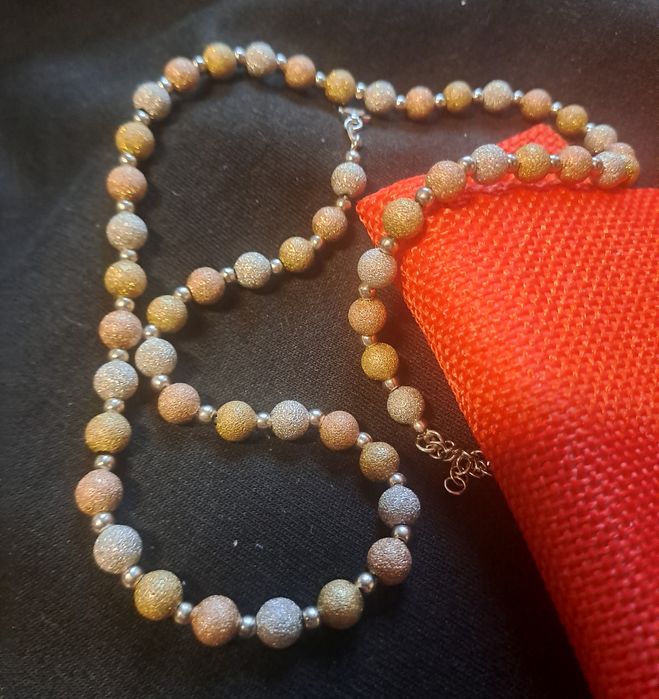 Продам срібний хрест з ланцюгом,топази