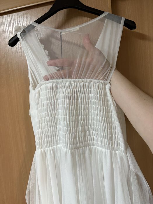 Biała sukienka elegancka