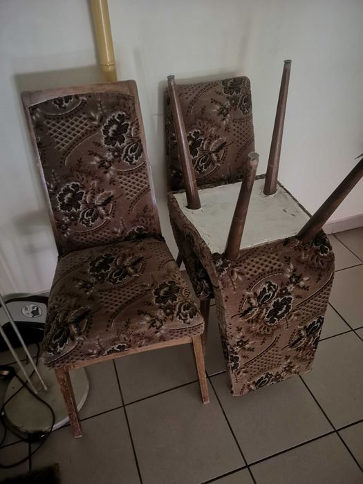 Oddam wieszak na korytarz z lustrem za