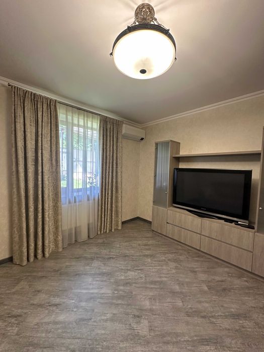 вул. Панорамна 11, оренда затишного будинку, 3 кімнати