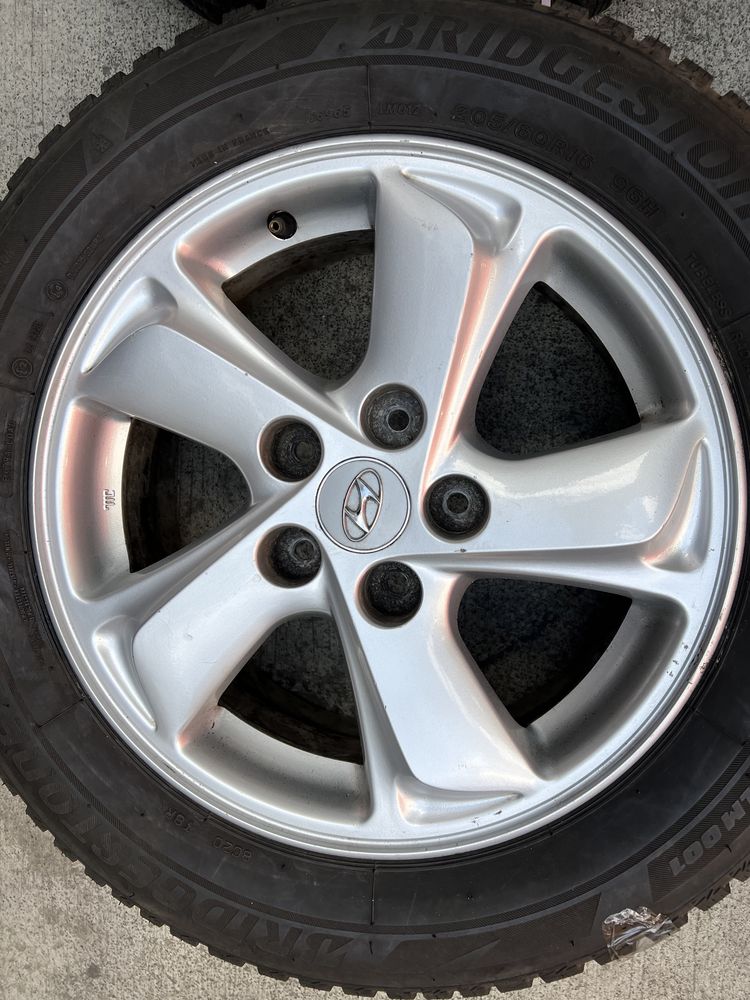 Диски Huyndai R16 5x114,3 6,5JX