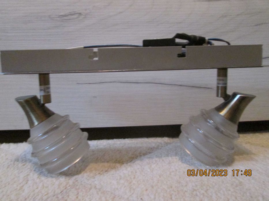 mała lampa sufitowa
